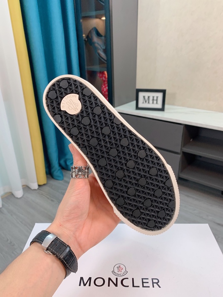 Moncler Lissex High Top Sneakers 6 - vstockx