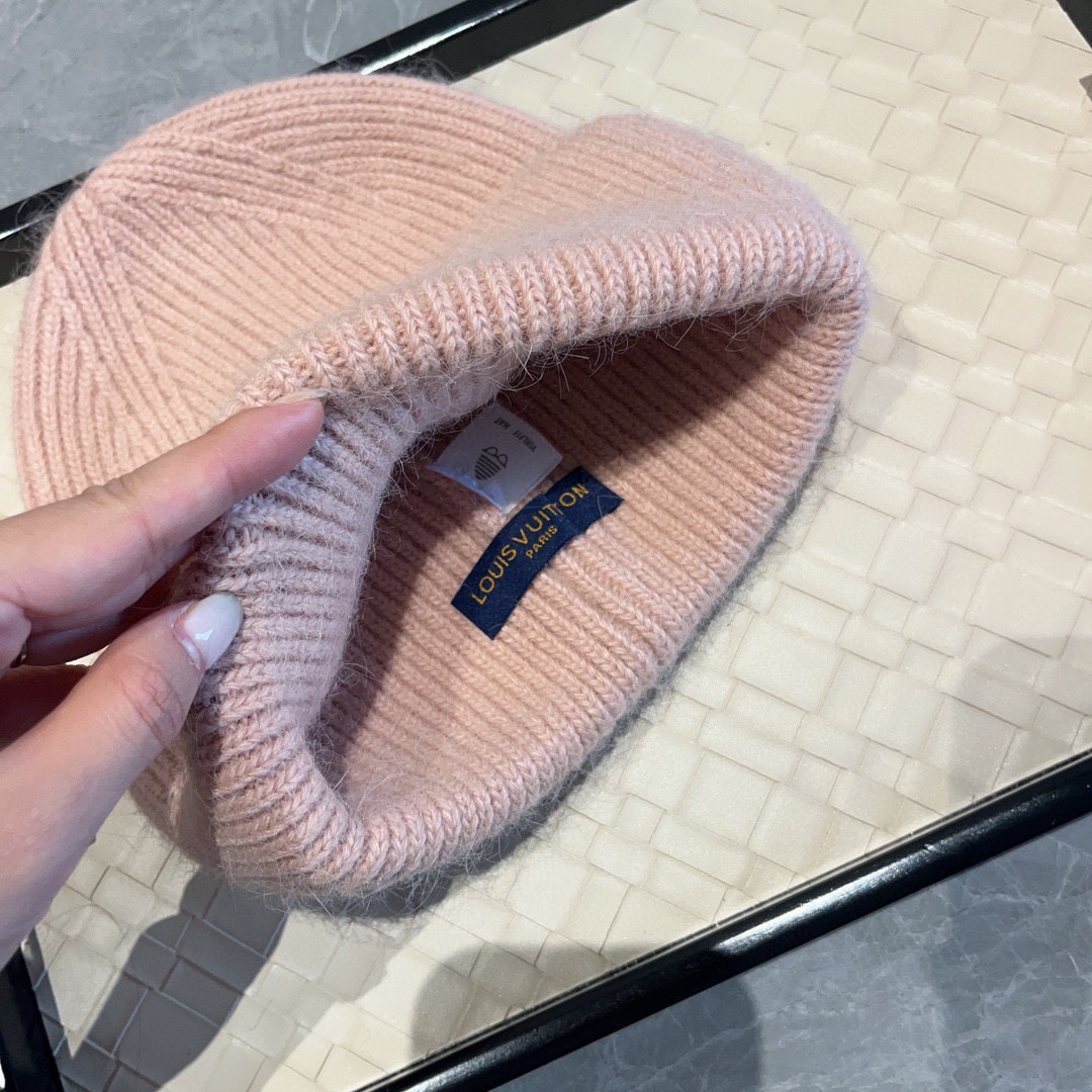 Streetwear Hat LV 329202 - vstockx