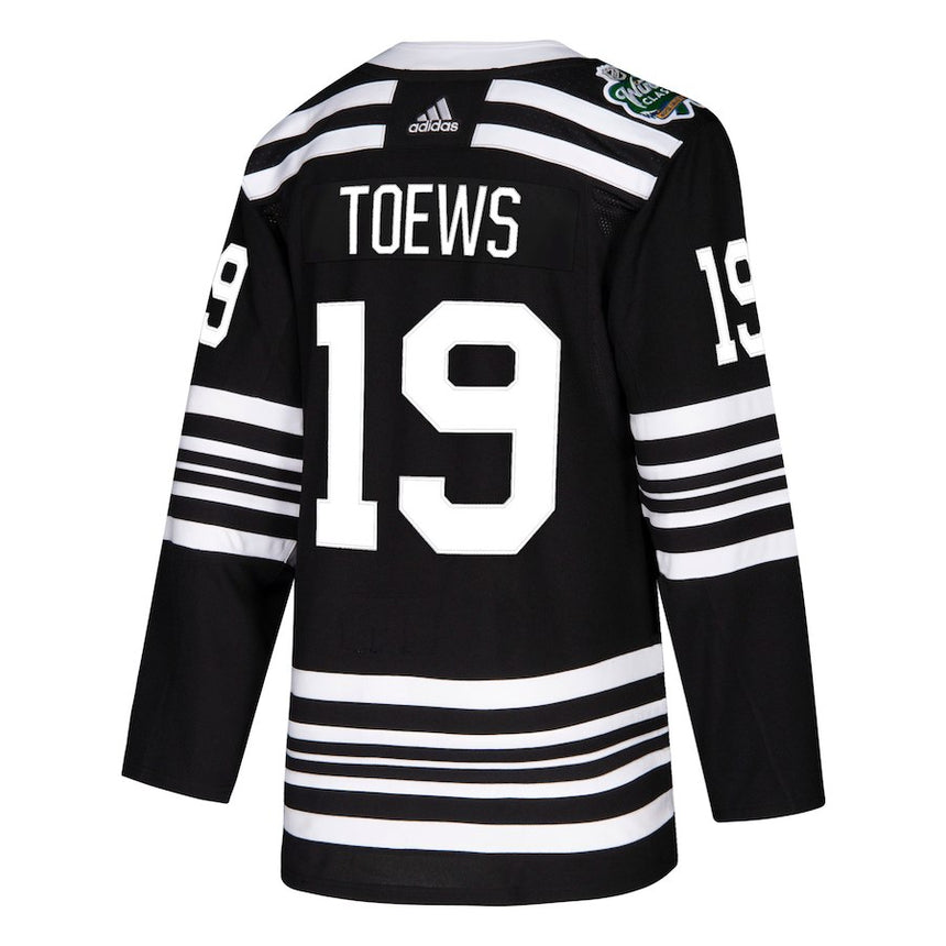 Men's Chicago Blackhawks Jonathan Toews adidas Black 2019 Winter Classic Authentic Player Jersey - vstockx