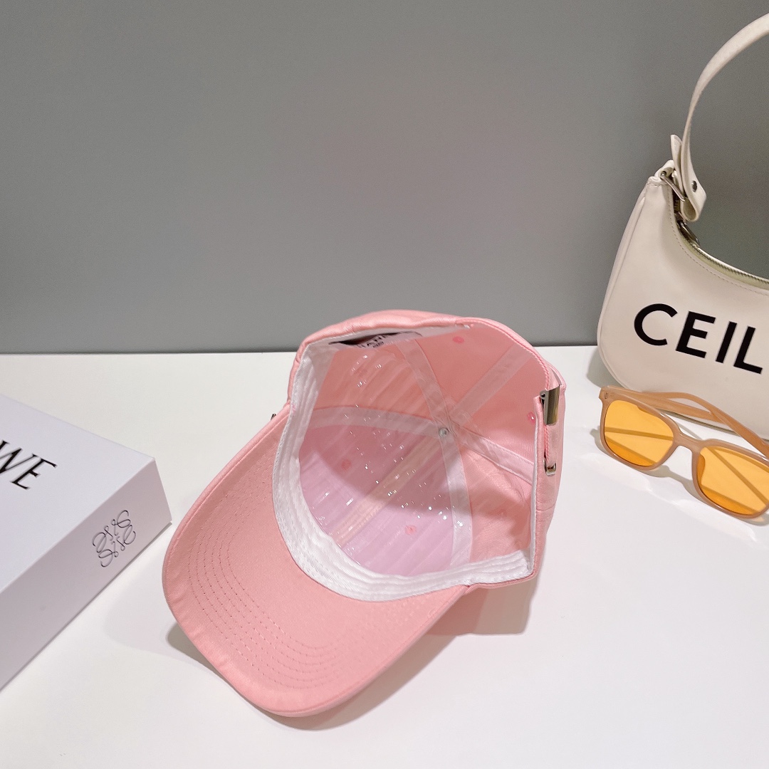 Streetwear Hat Chanel 329030 - vstockx