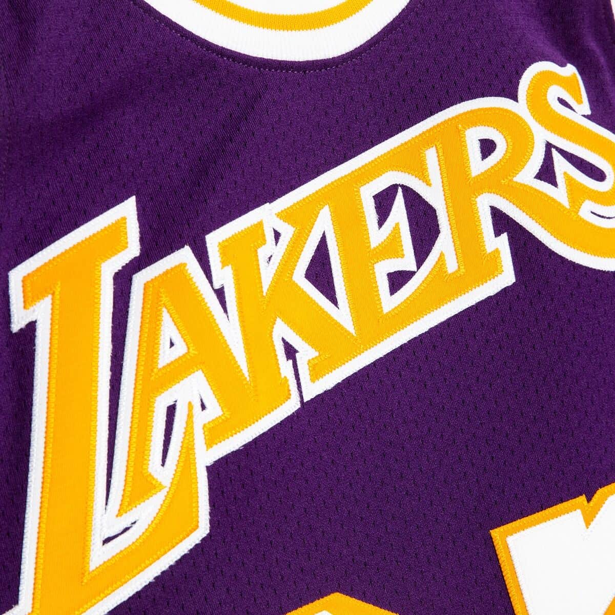 Authentic Jersey Los Angeles Lakers 1983-84 Kareem Abdul-Jabbar - vstockx