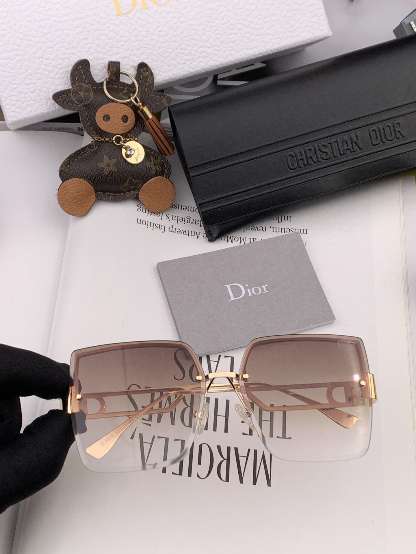 sunglasses Dior D9681 - vstockx