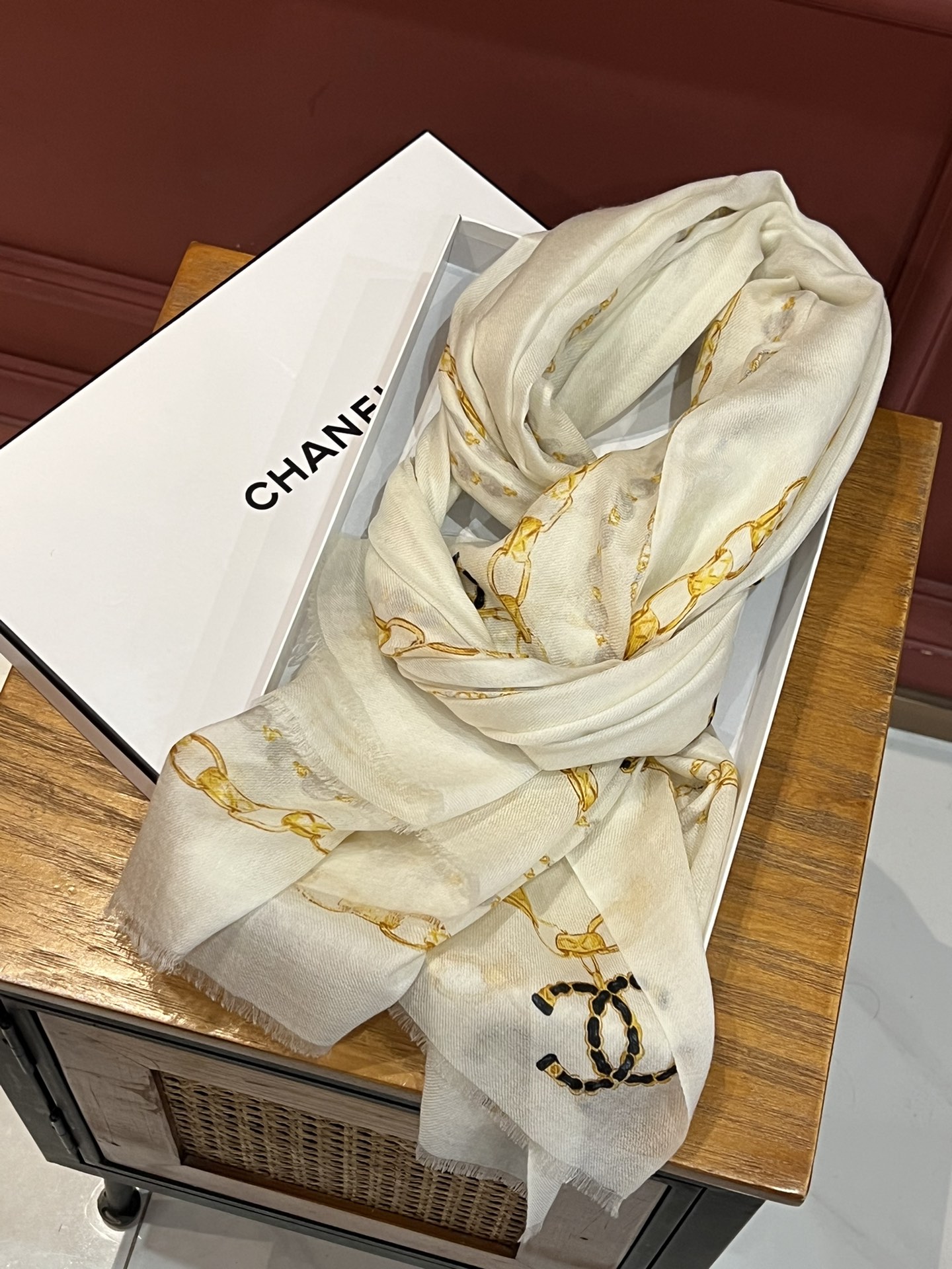 Streetwear Scarf CHANEL 328969 size:110*200cm - vstockx