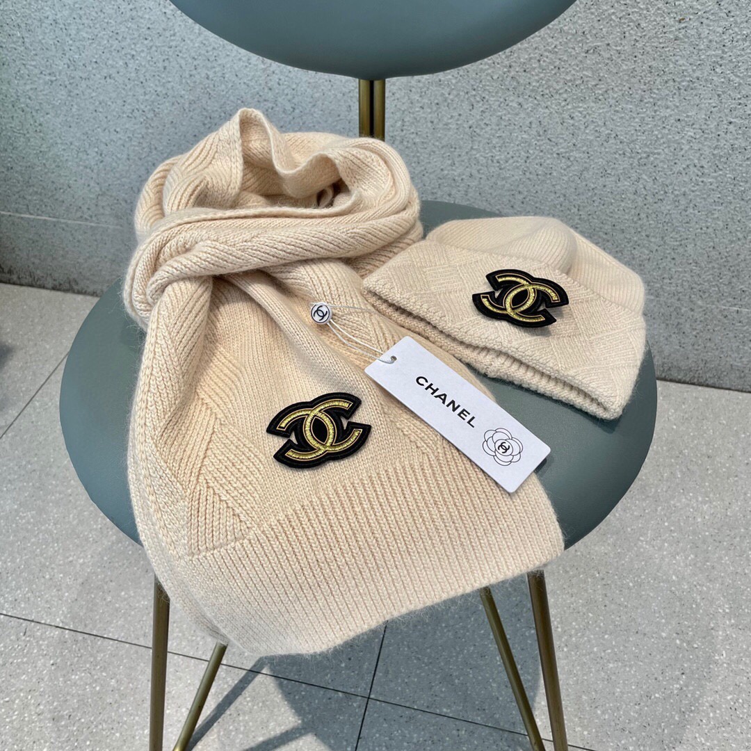 Hat & Scarf Chanel 2 - vstockx