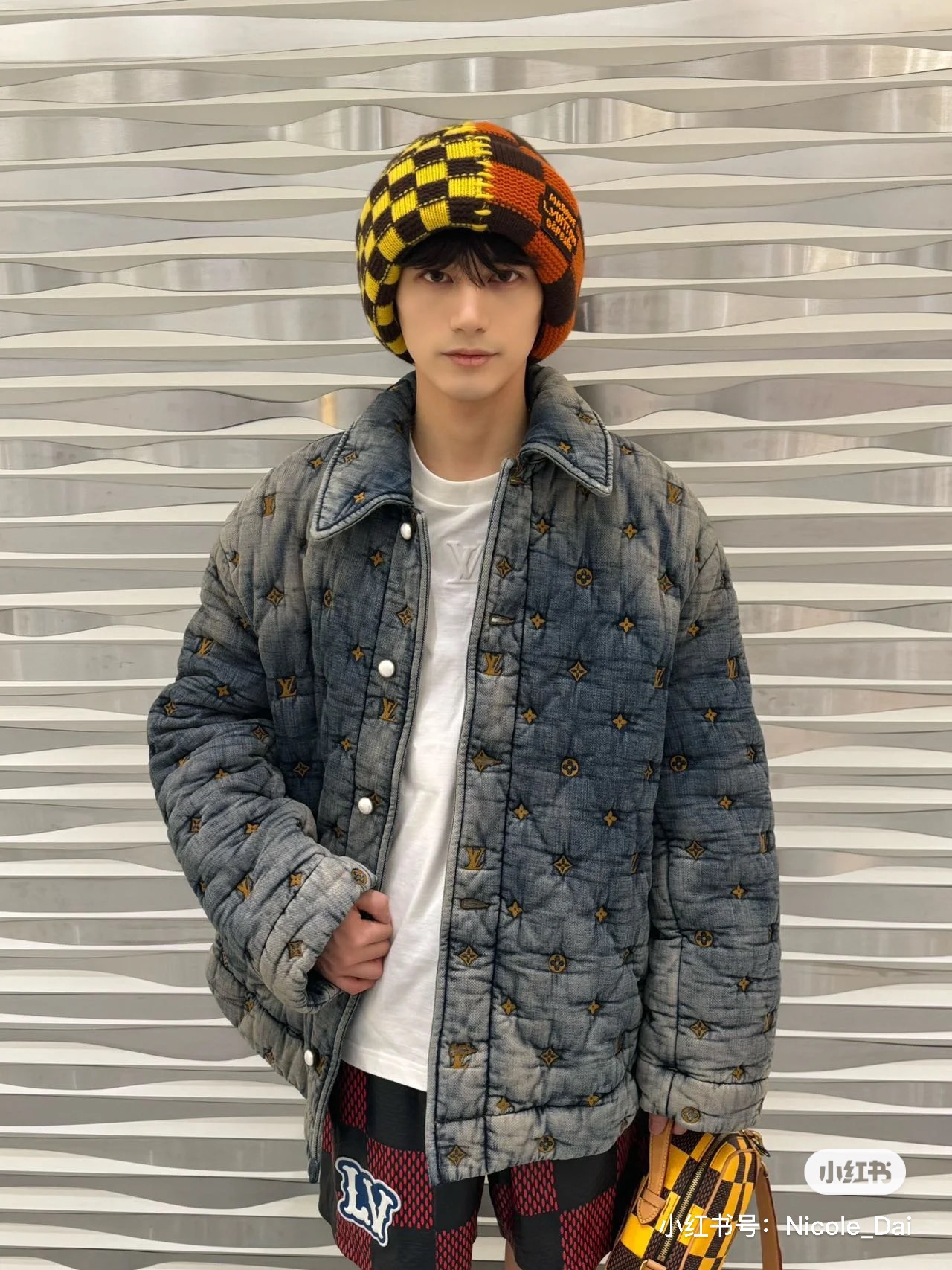 Clothes Louis Vuitton 1329 - vstockx