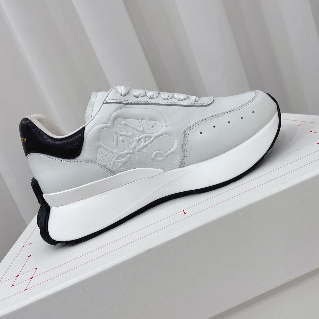 Alexande McQueen Breathable Mesh Sand Inside 4.5cm Size 35-40 - vstockx