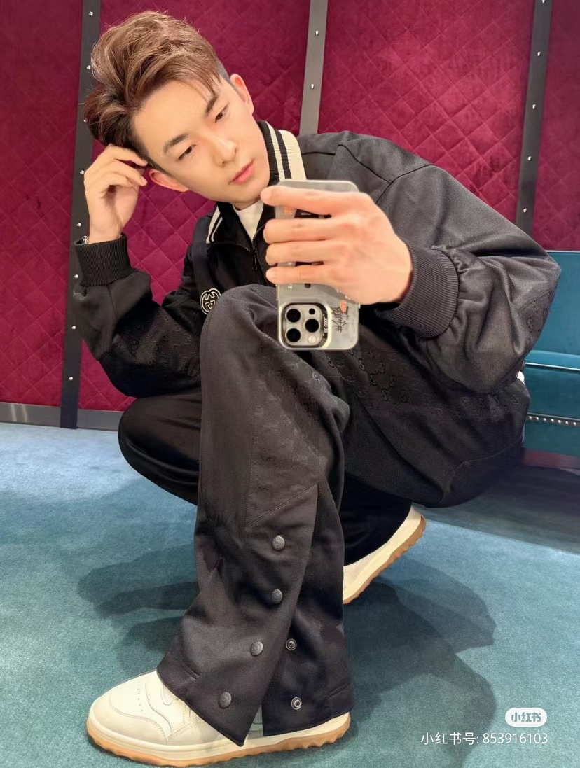 Clothes Gucci 334 - vstockx