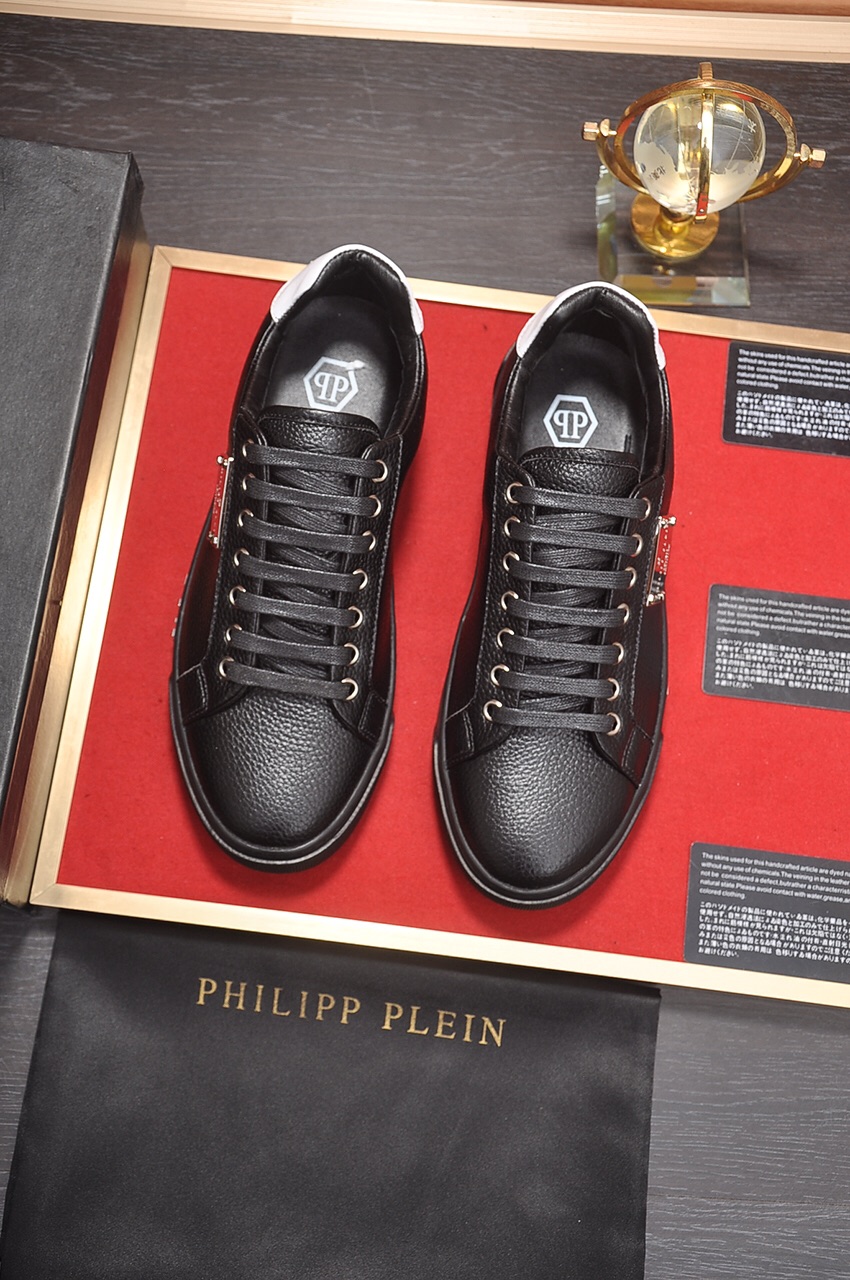 Philipp Plein Low Top Sneakers 21 - vstockx