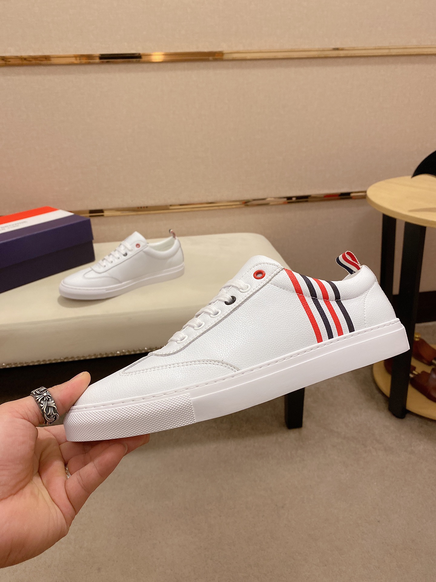 Thom Browne Low Top Sneaker 9 - vstockx