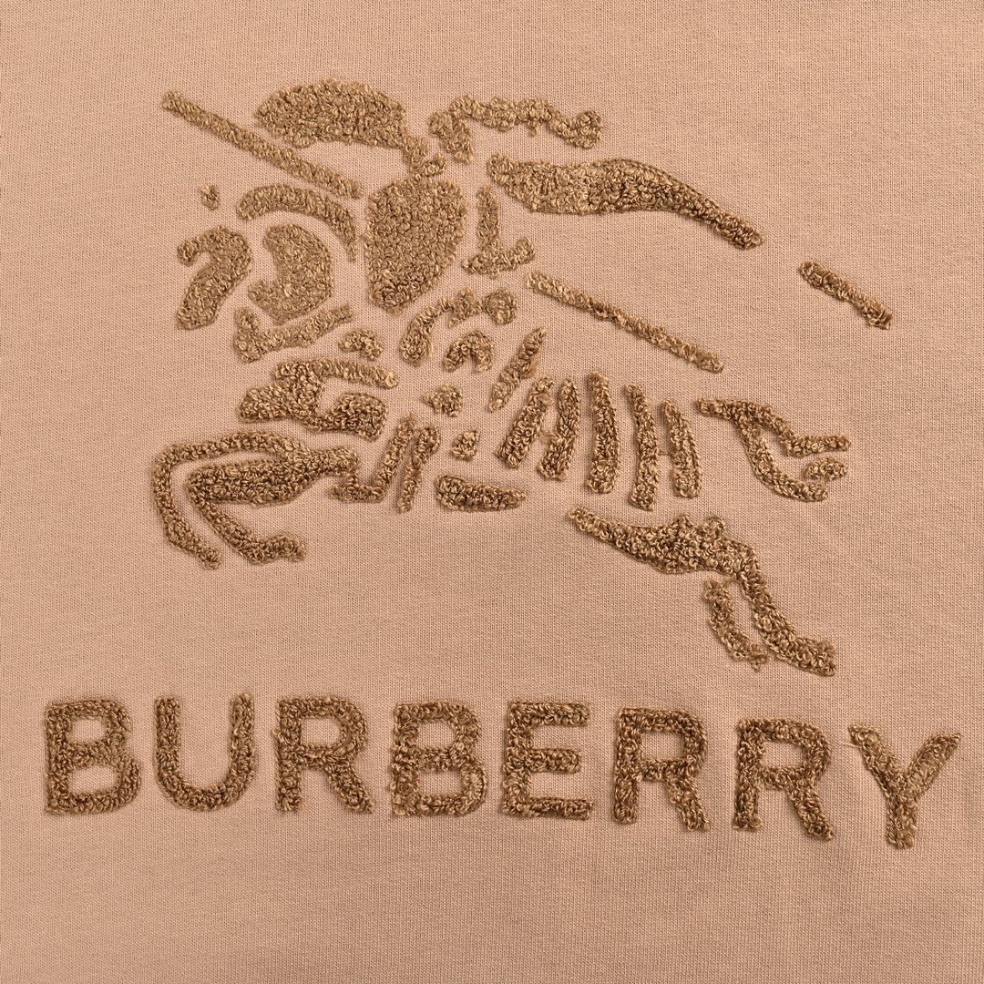 Clothes Burberry 823 - vstockx