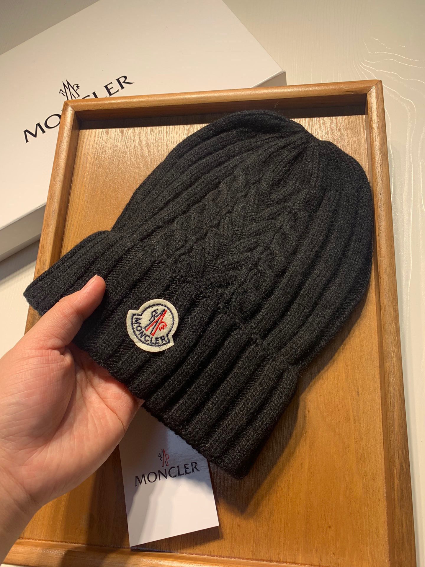 Hat Moncler 3 - vstockx