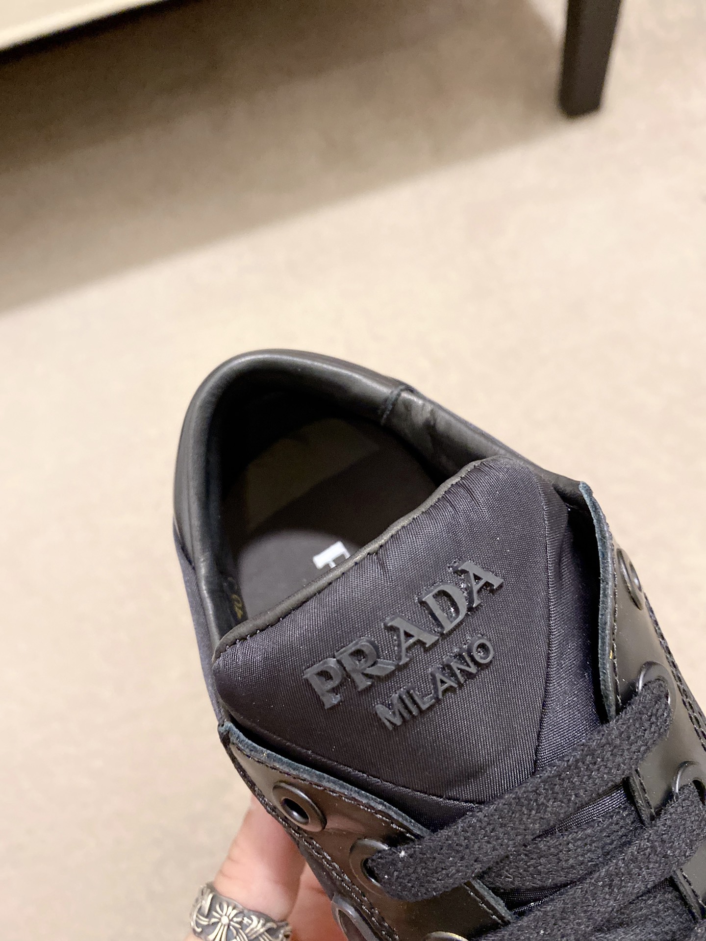 Prada Low Top sneaker 13 - vstockx