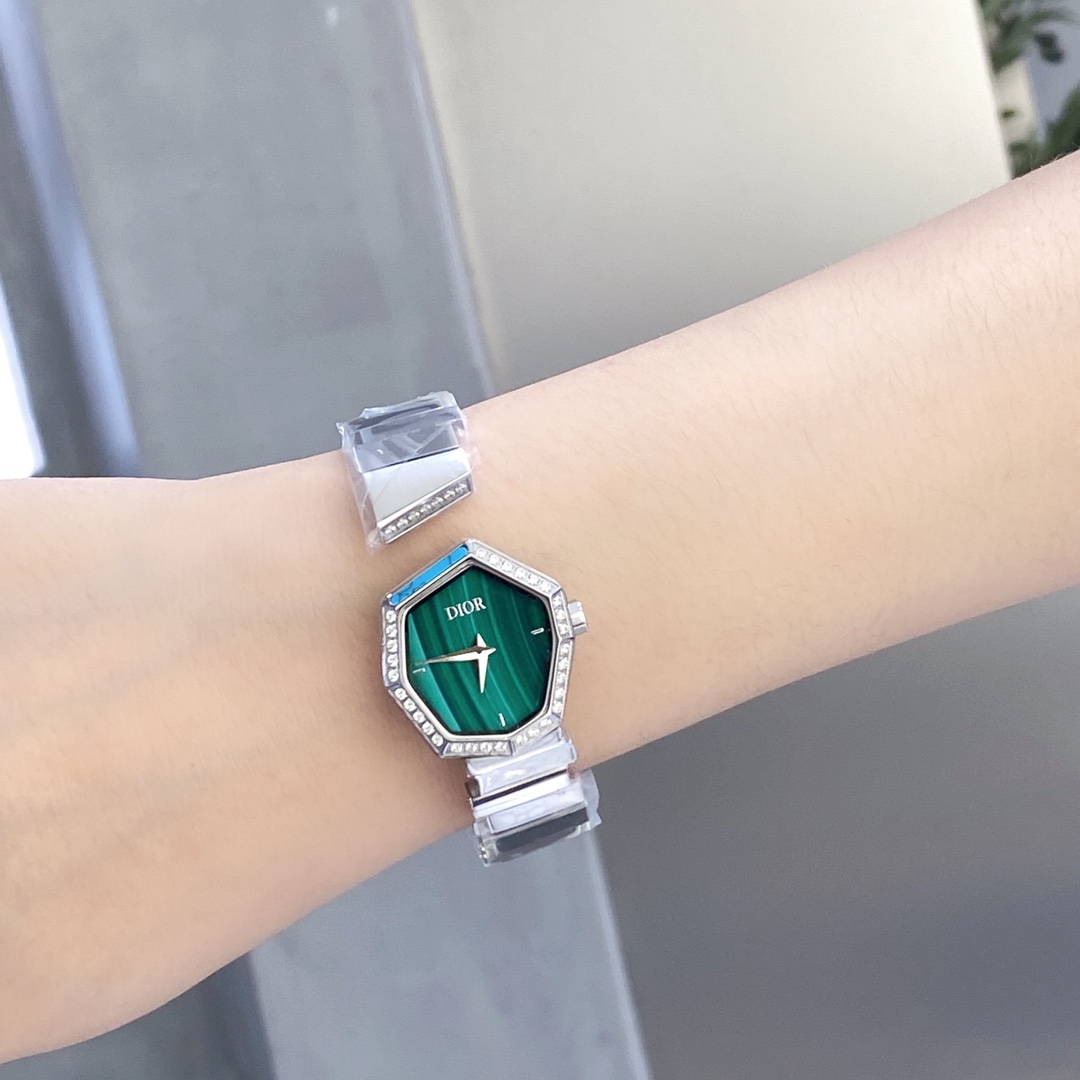 Watches Dior 323417 size:26*32 mm - vstockx