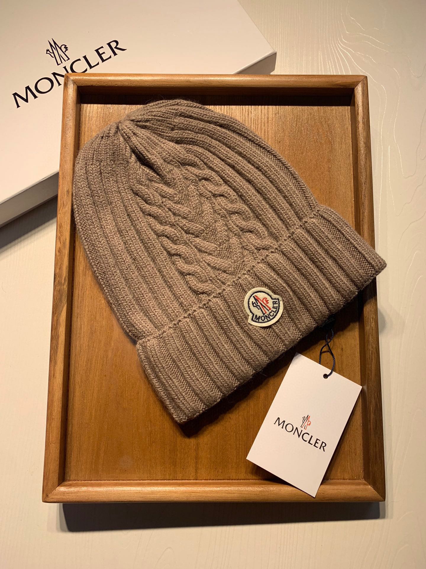 Hat Moncler 3 - vstockx