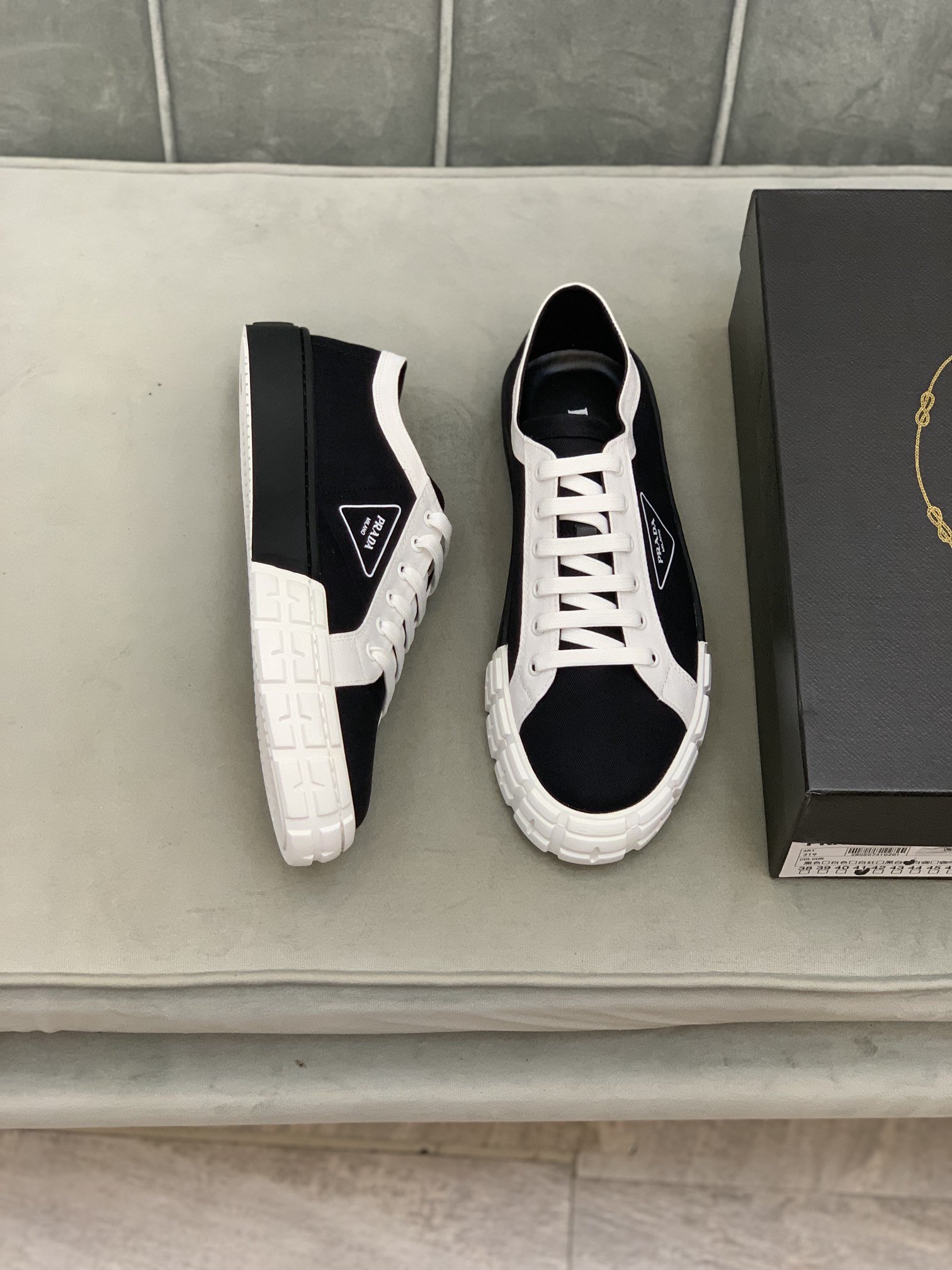 Prada Wheel Cassetta sneaker 4 - vstockx