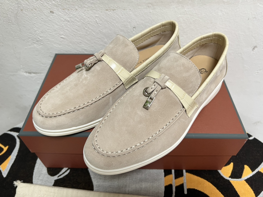 Loro Piana shoes 155 - vstockx