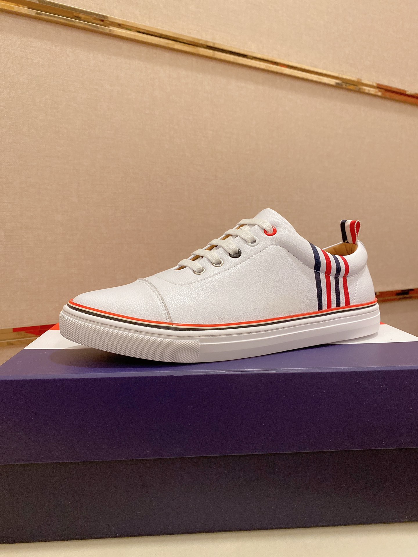 Thom Browne Low Top Sneaker 8 - vstockx
