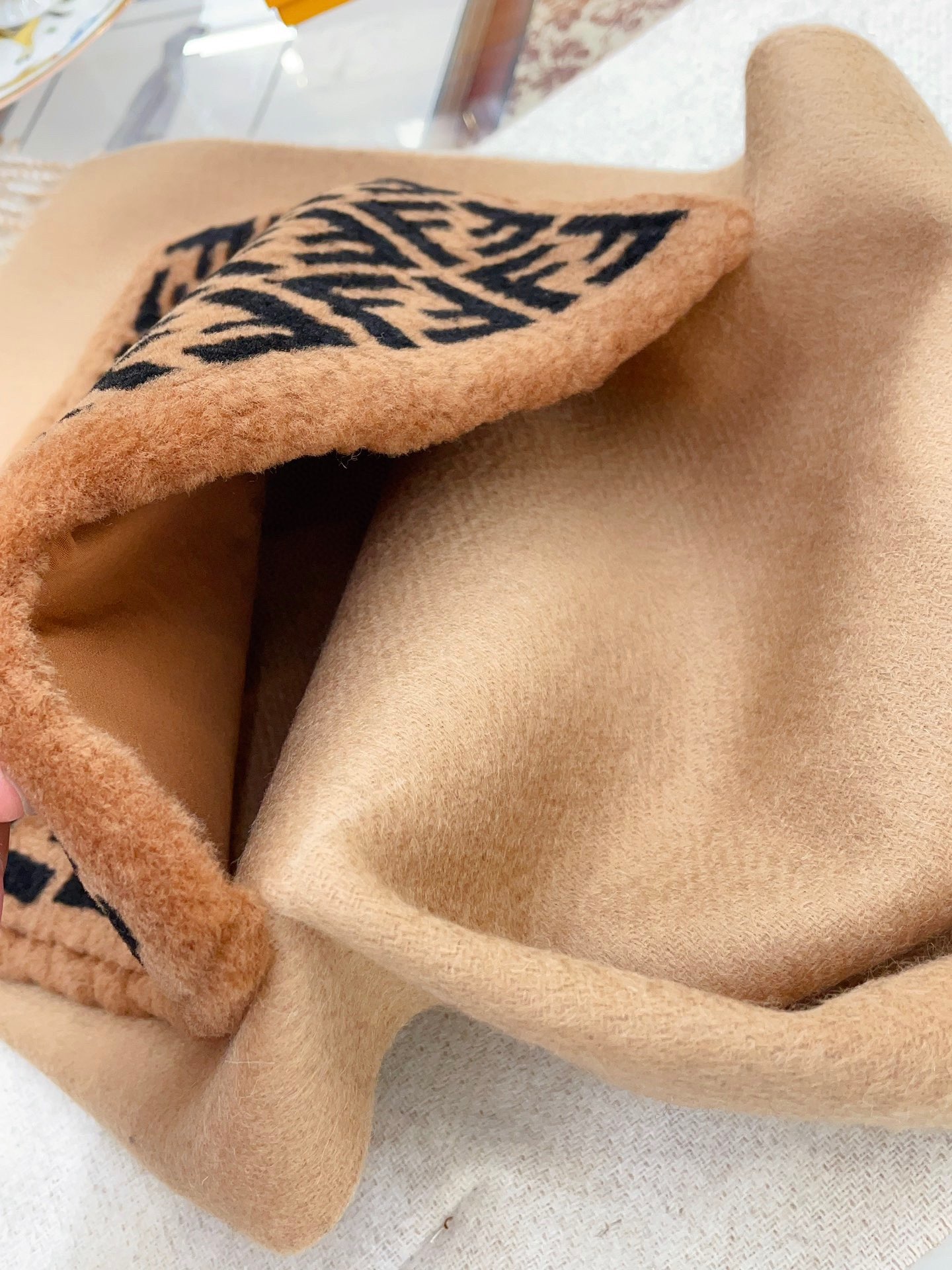 Streetwear Scarf FENDI 328835 size:38cm*210cm - vstockx