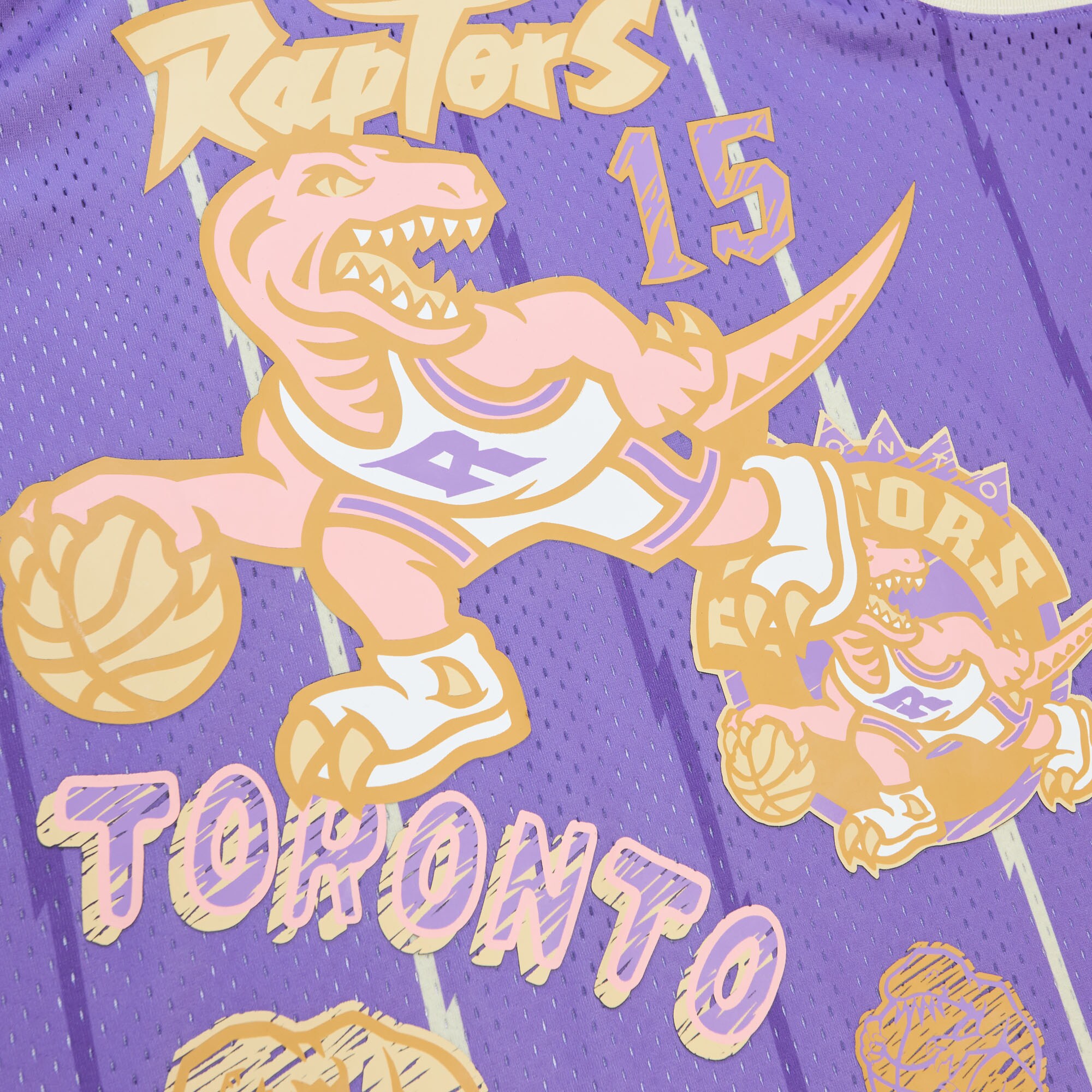 Vince Carter Toronto Raptors Mitchell & Ness 1998/99 Swingman Sidewalk Sketch Jersey - Purple - vstockx