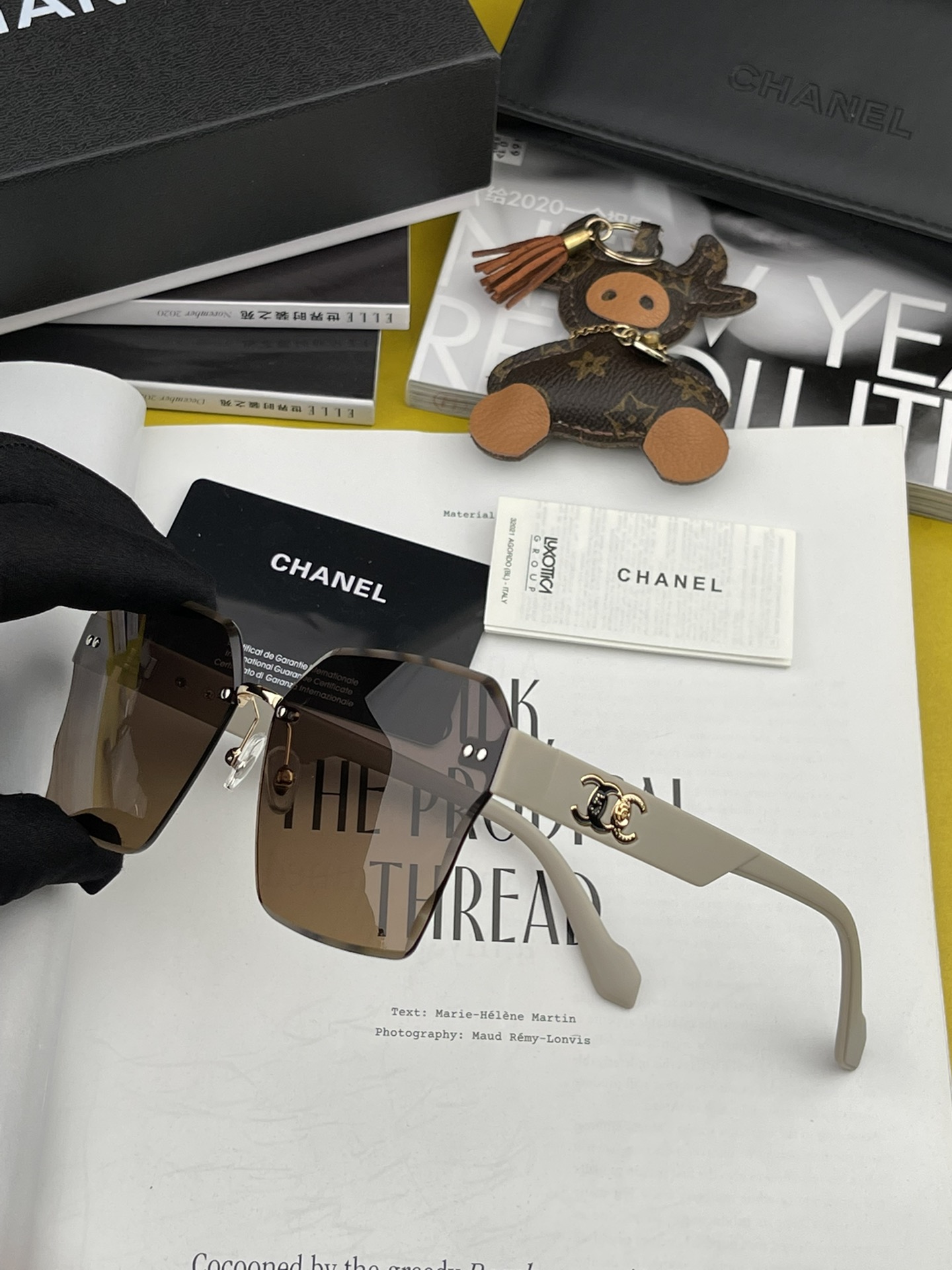 Sunglasses Chanel CH8851 - vstockx