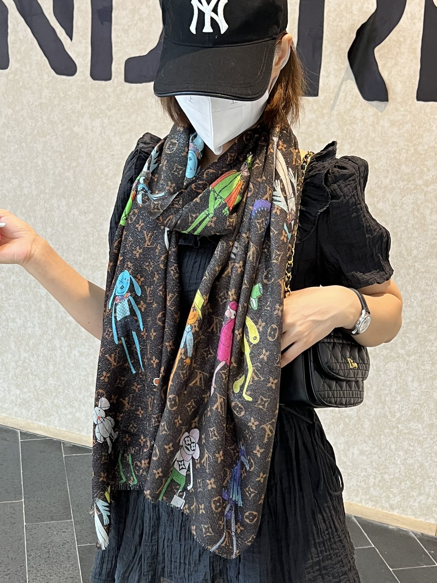 Streetwear Scarf LV 328993 SIZE:110*200cm - vstockx