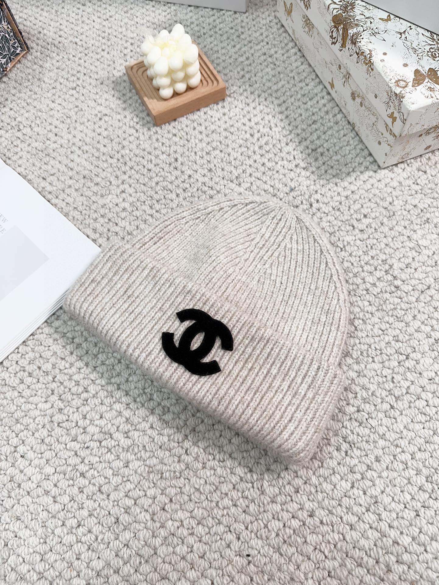 Streetwear Hat Chanel 329320 - vstockx