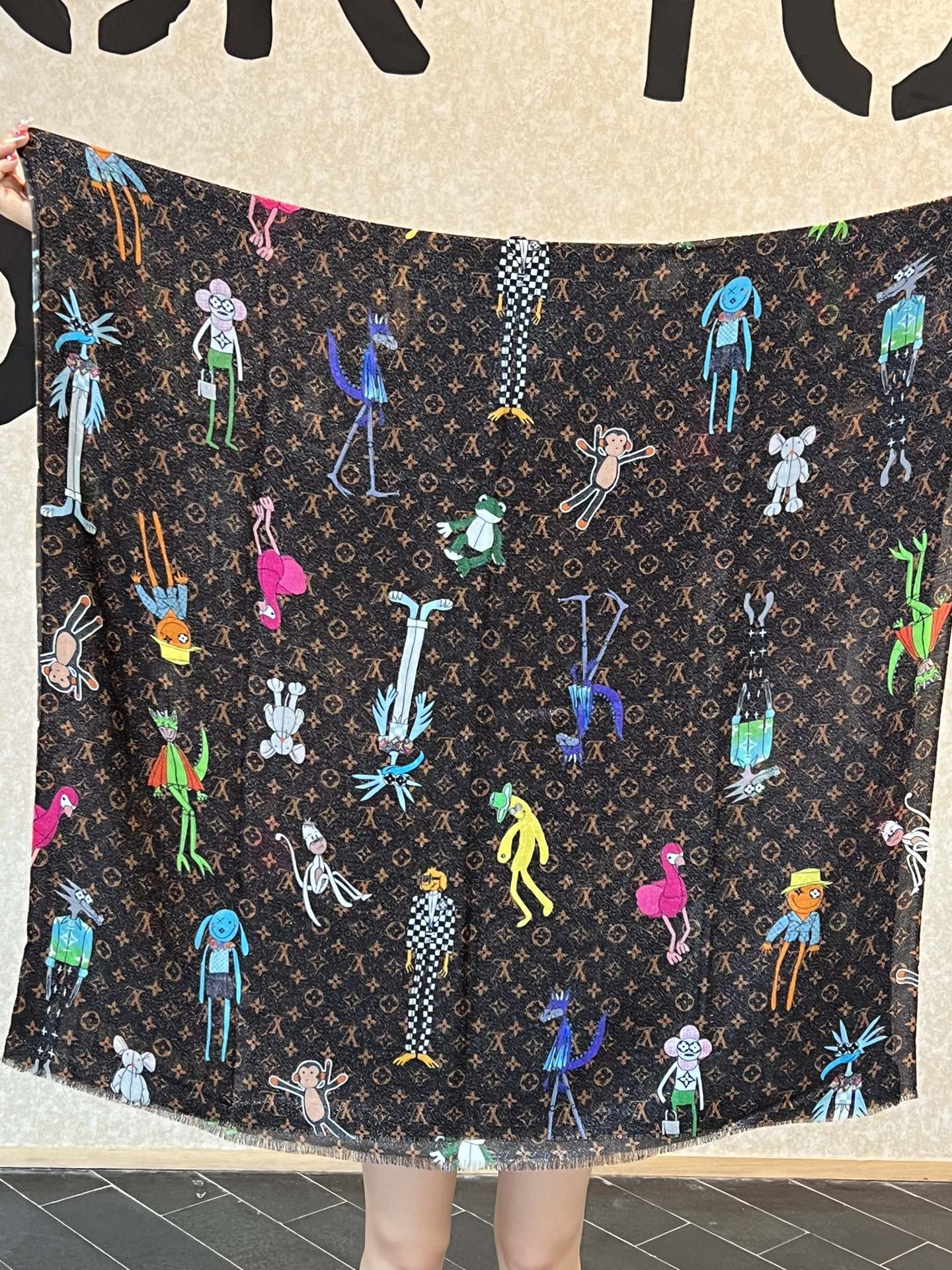 Streetwear Scarf LV 328993 SIZE:110*200cm - vstockx