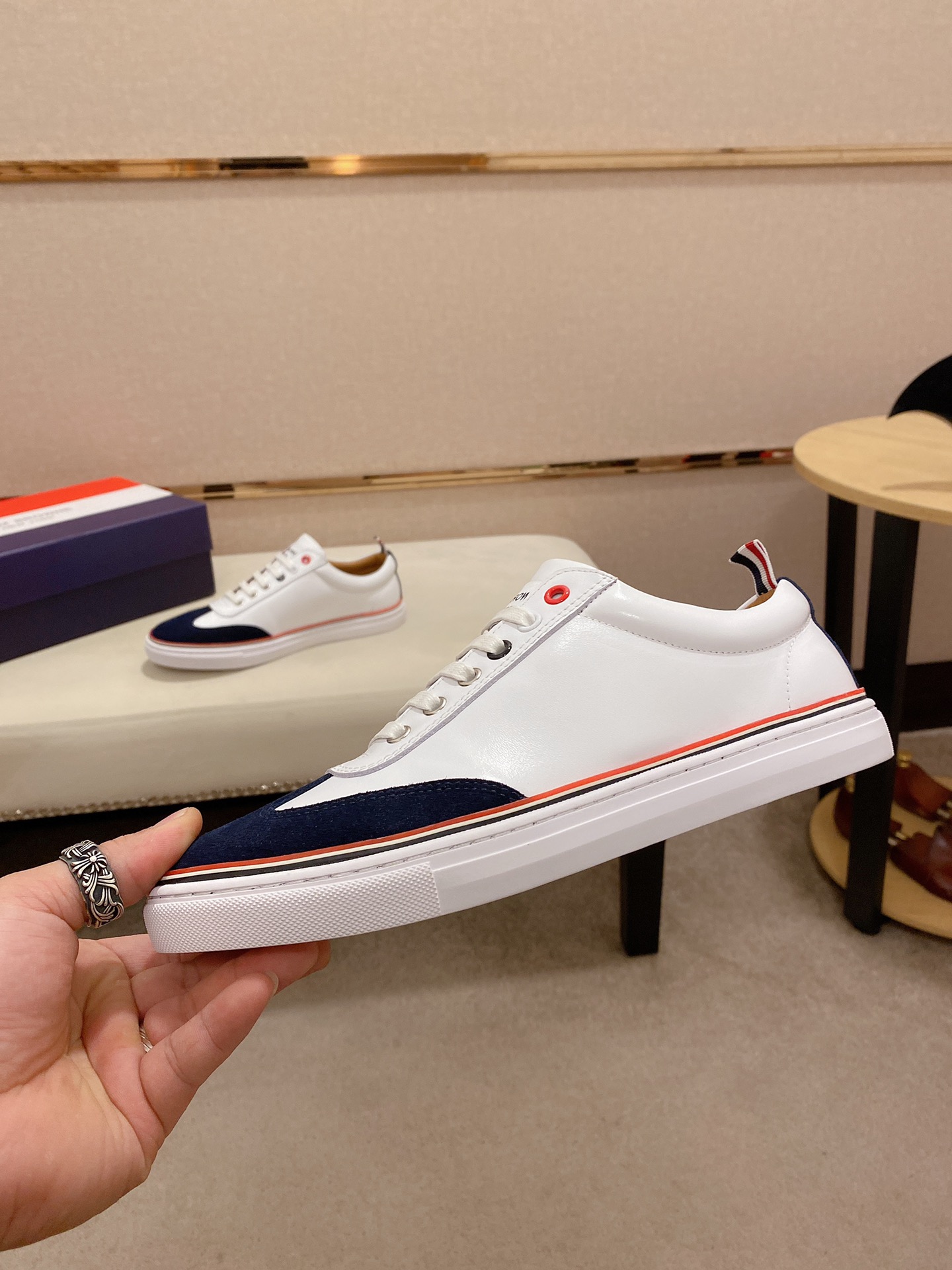 Thom Browne Low Top Sneaker 4 - vstockx