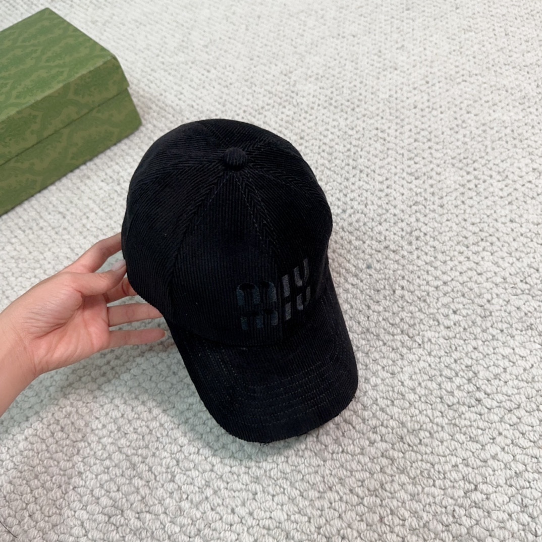 Streetwear Hat Miu 329310 - vstockx