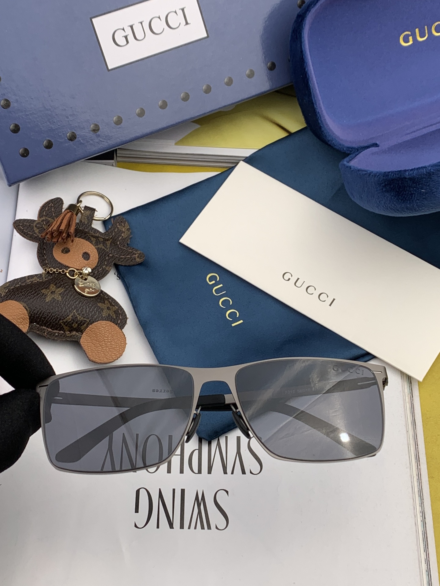 Sunglasses Gucci G0731 - vstockx