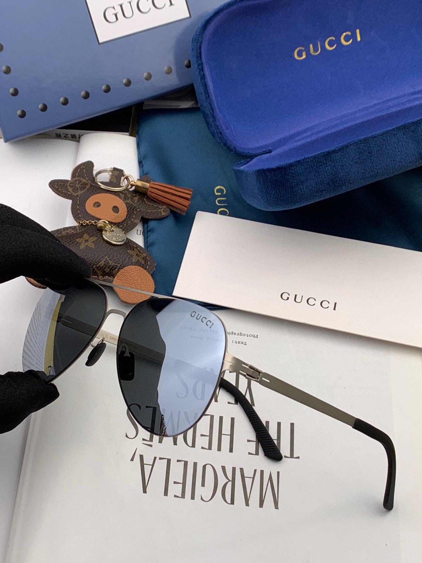 Sunglasses Gucci G1732 - vstockx