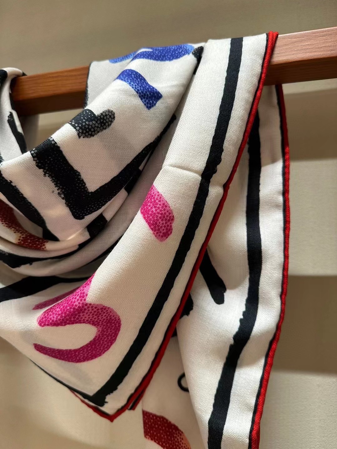 Streetwear Scarf CHANEL 328989 SIZE:110*110cm - vstockx