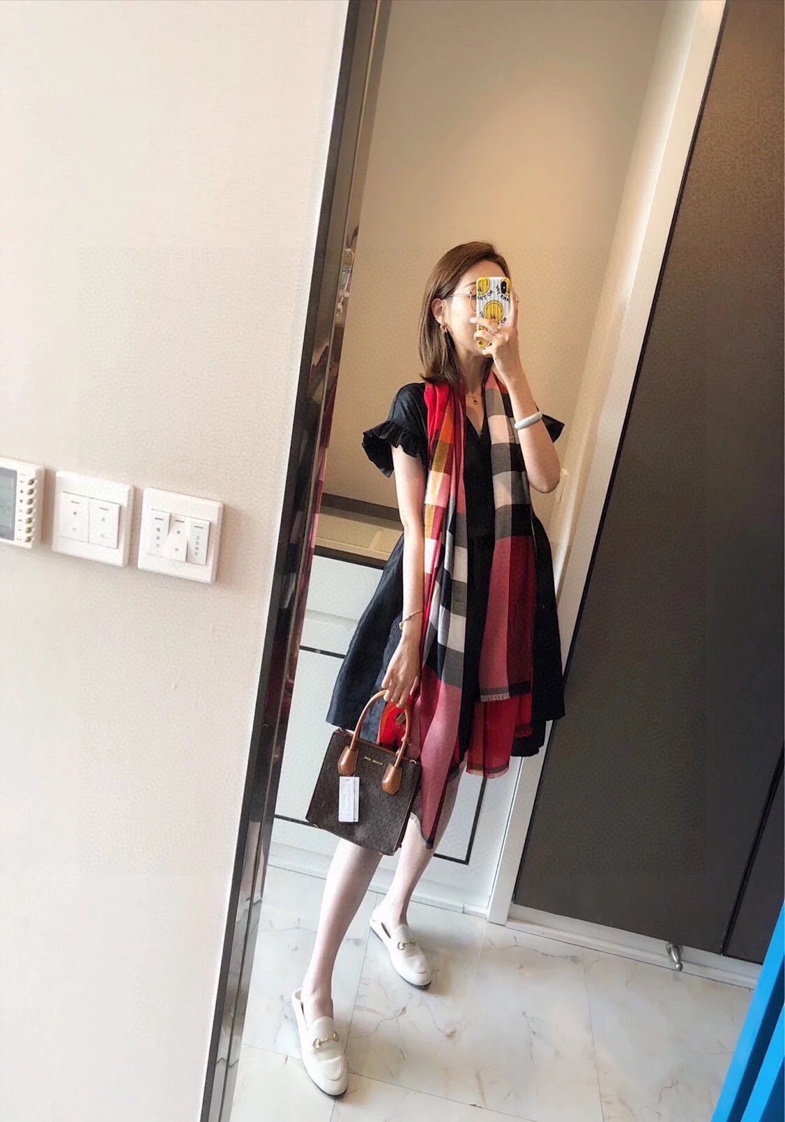 Streetwear Scarf BURBERRY 328947 SIZE:70*200cm - vstockx