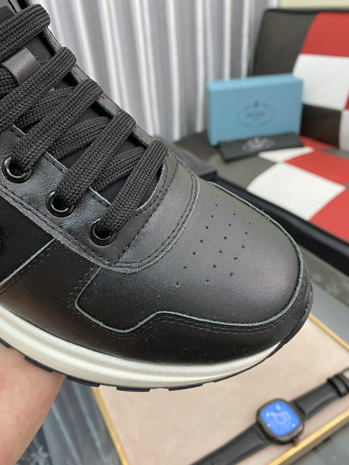 Prada Low Top sneaker 6 - vstockx