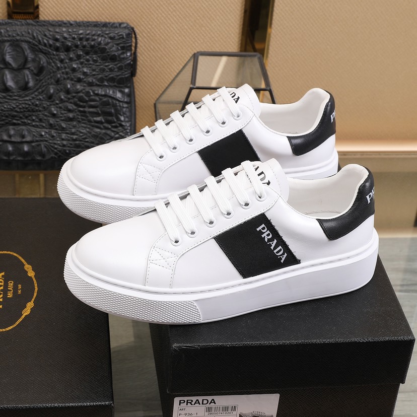 Prada Low Top sneaker 36 - vstockx