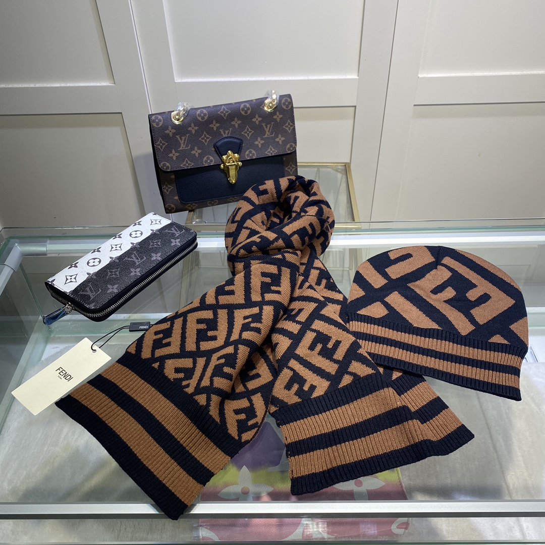 Hat & Scarf Fendi 1 - vstockx