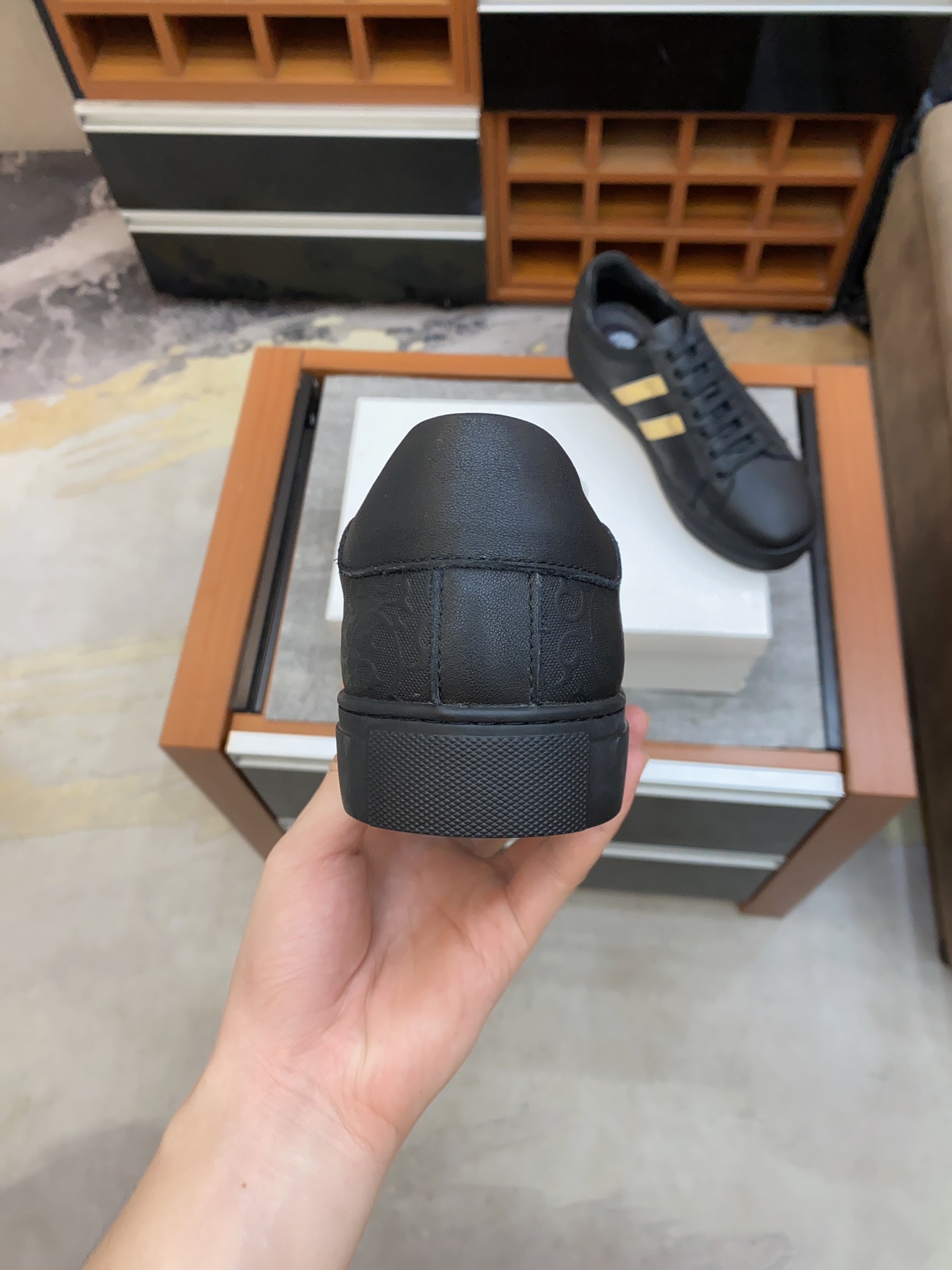 Versace Greca Sneaker 2 - vstockx