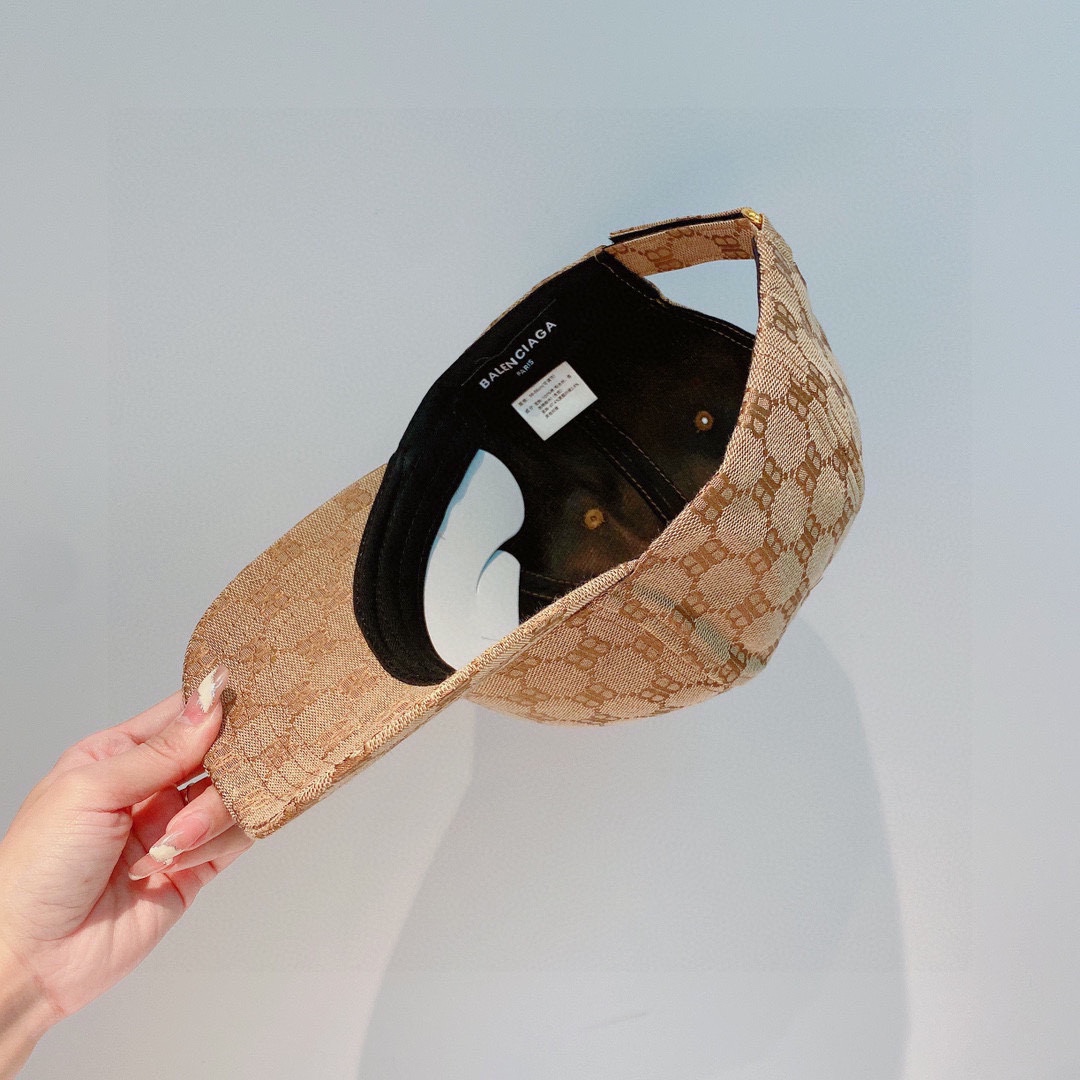 Hat Balenciaga 1 - vstockx