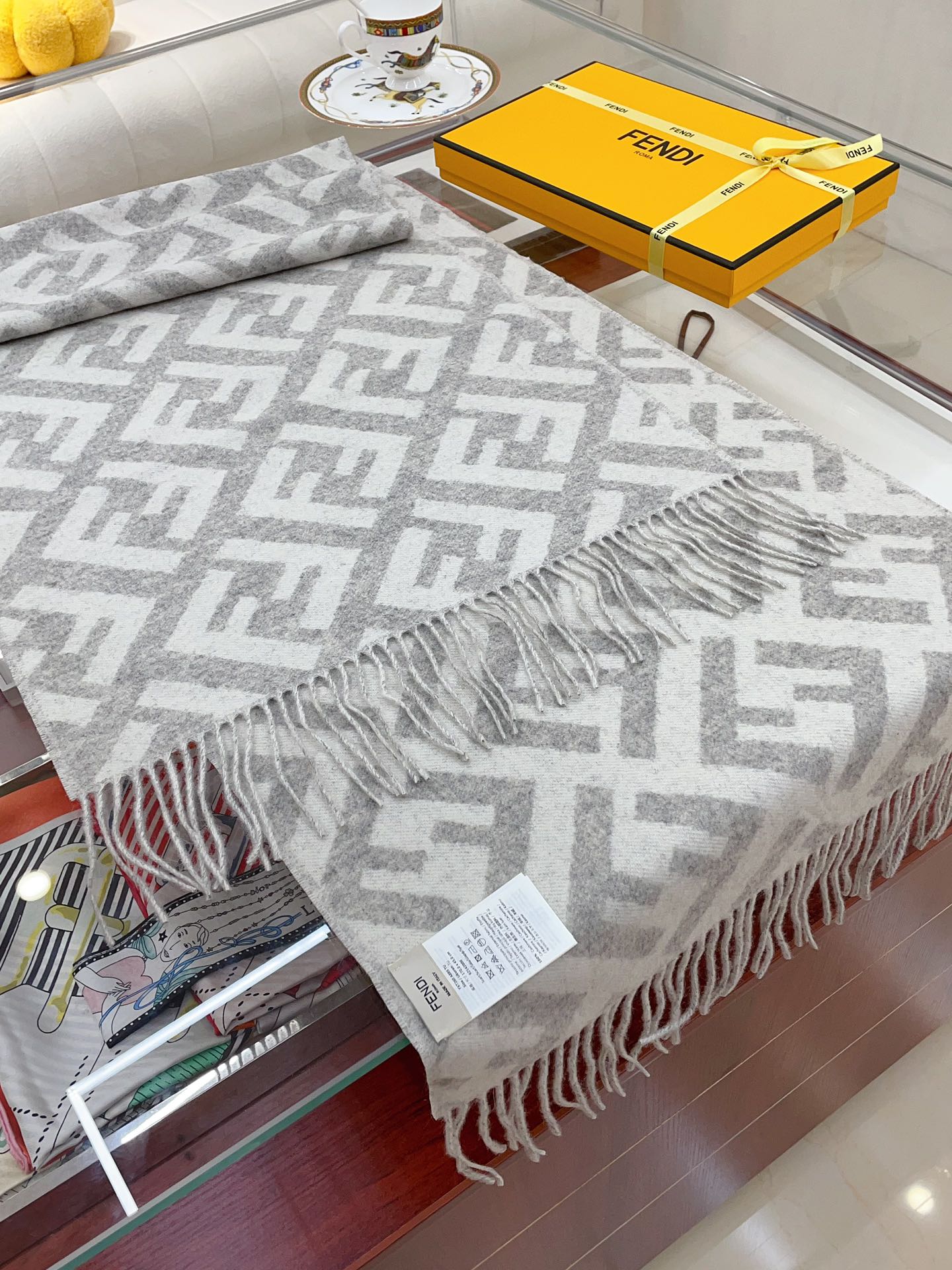 Streetwear Hat Fendi 328873 - vstockx