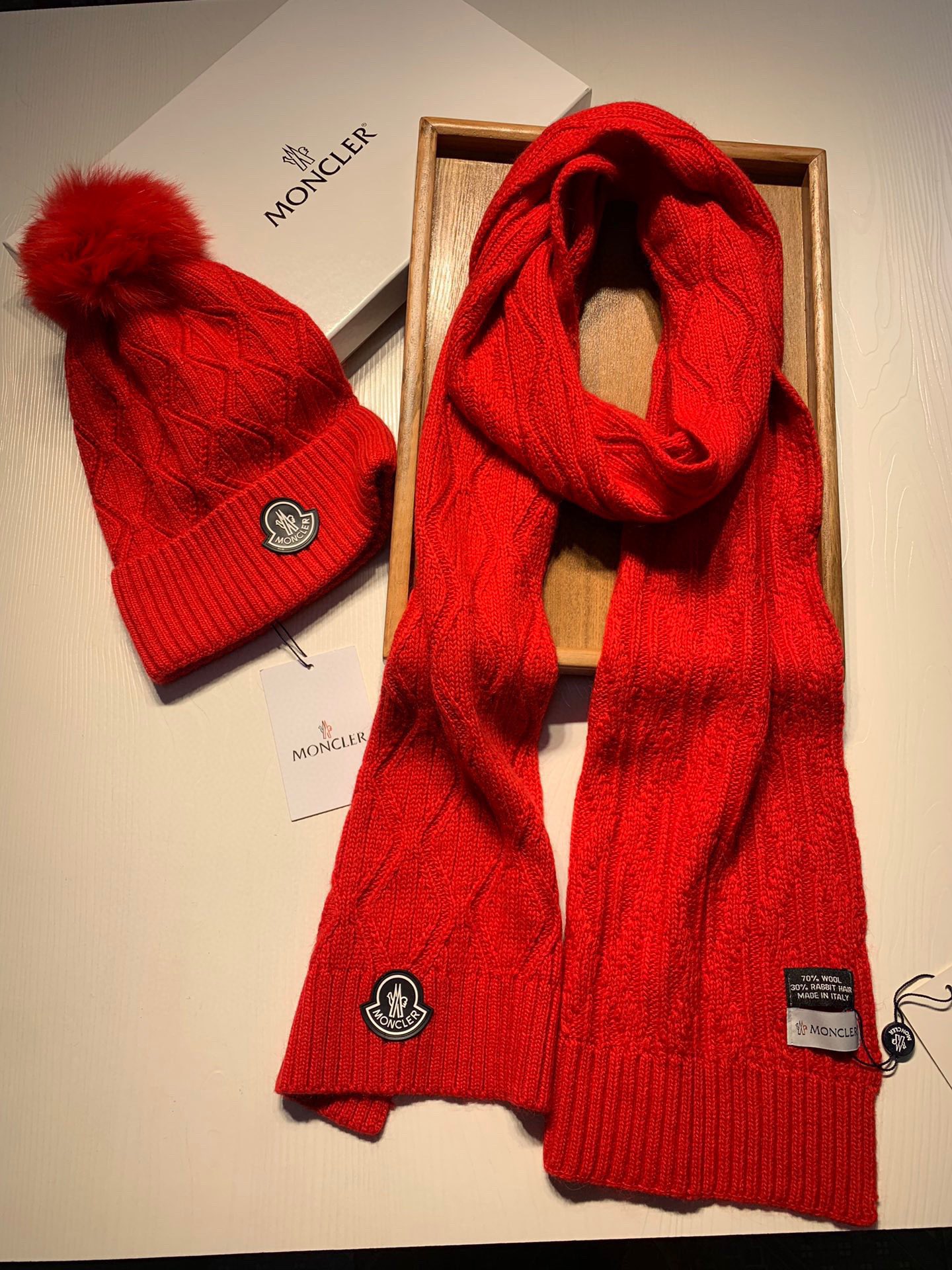 Hat & Scarf Moncler 1 - vstockx