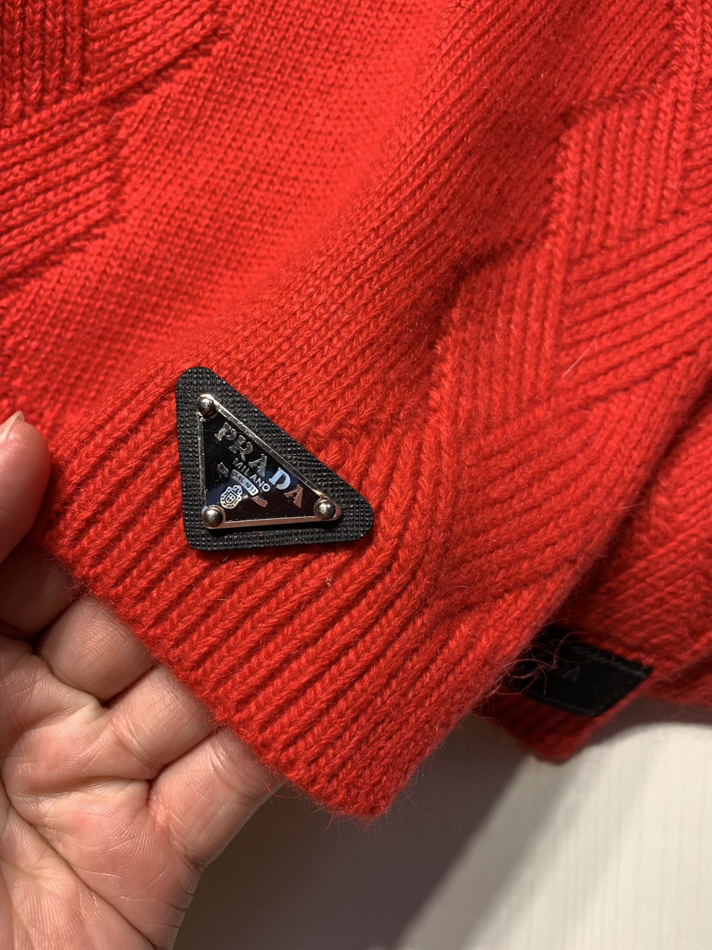 Hat & Scarf Prada 3 - vstockx