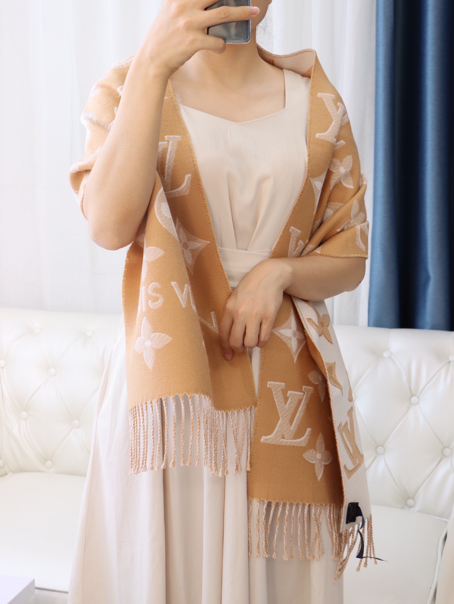 Streetwear Scarf LV 328726 SIZE:32*180cm - vstockx