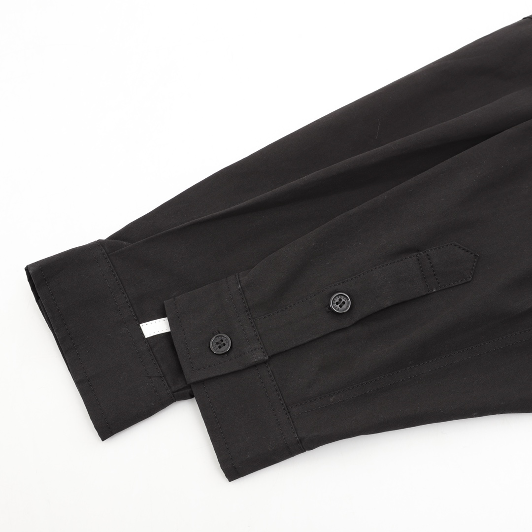 Clothes Balenciaga 142 - vstockx