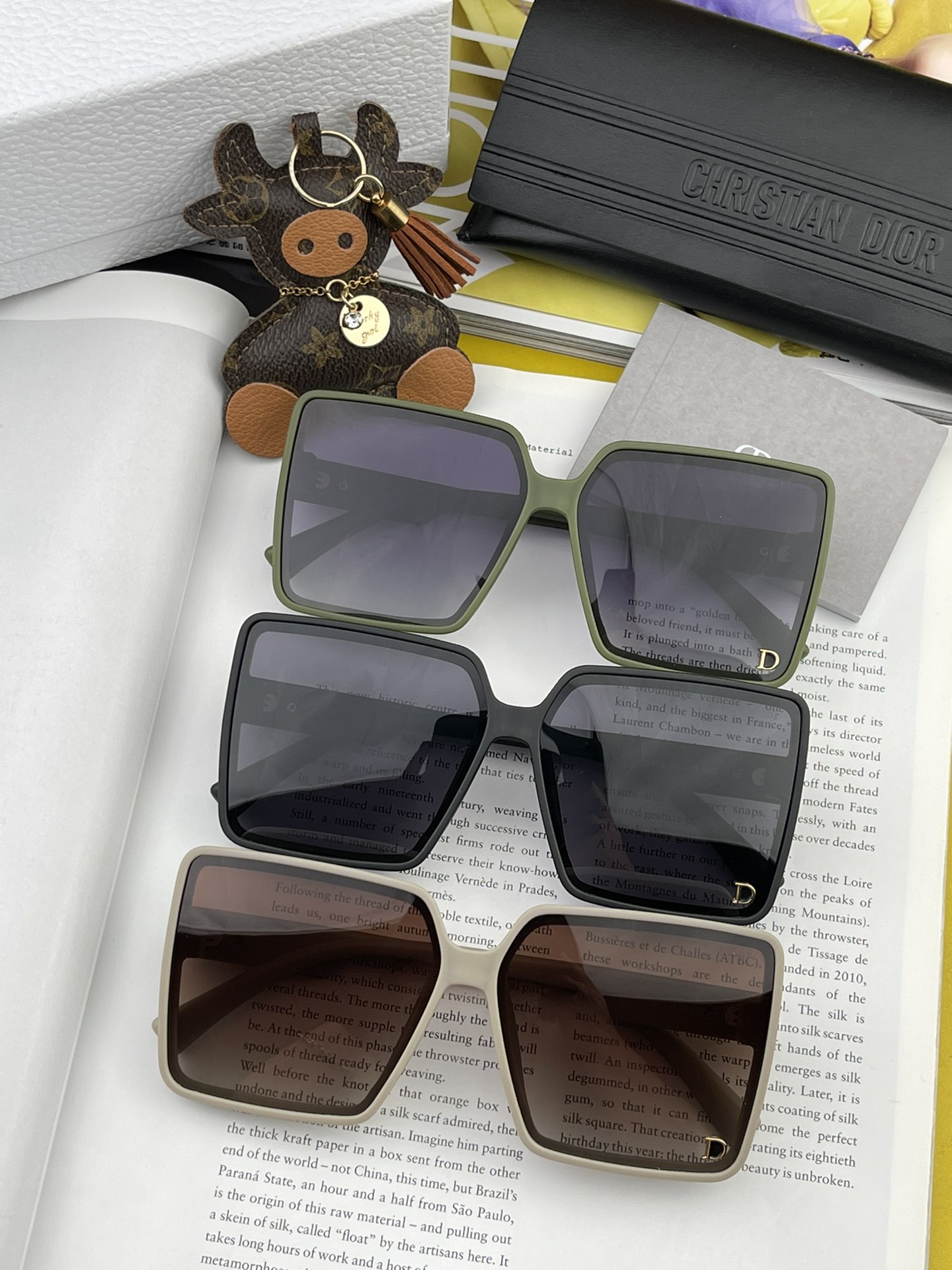 sunglasses Dior CD1595 - vstockx