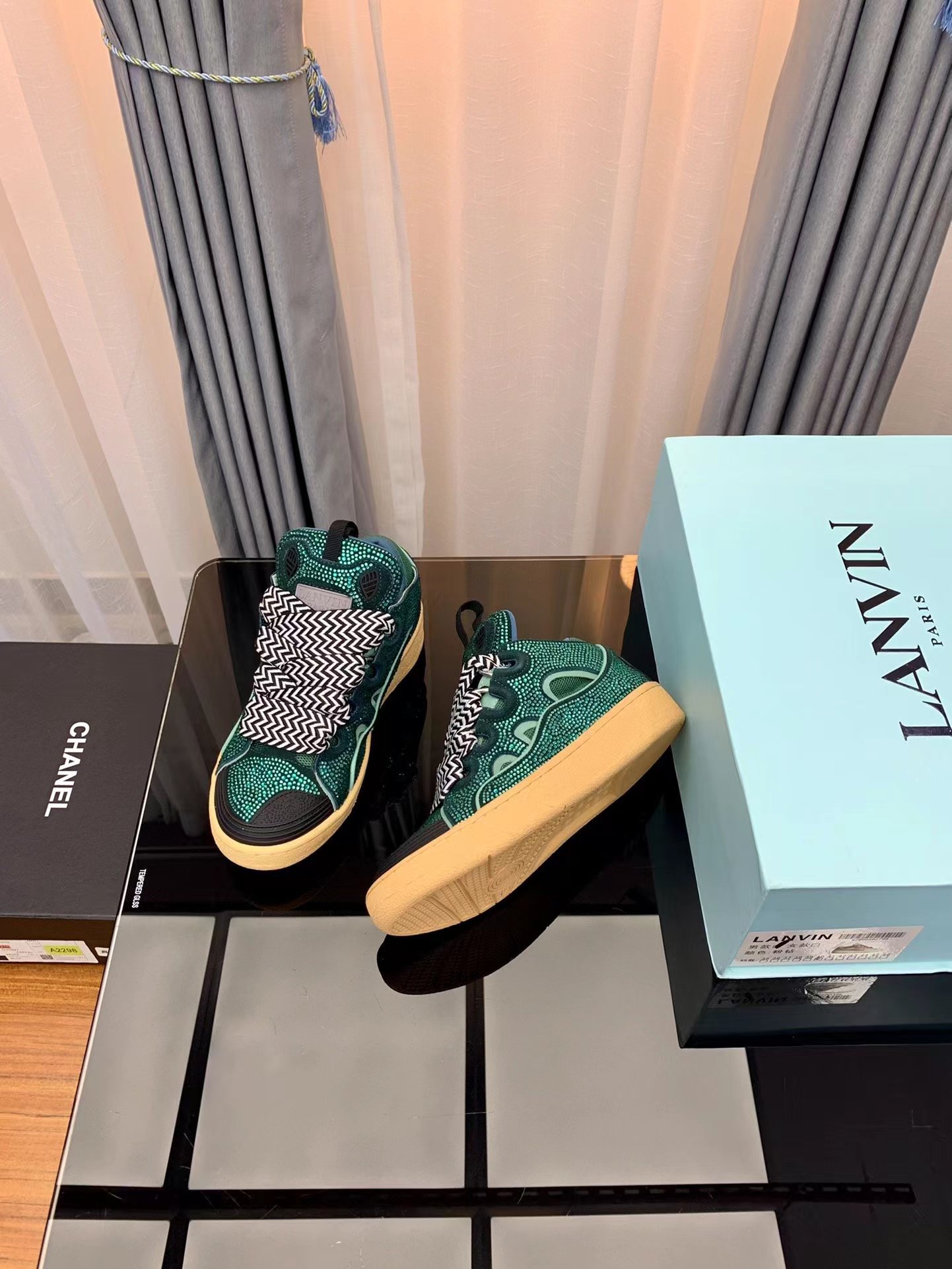 Lanvin Leather Curb Blue sequins - vstockx
