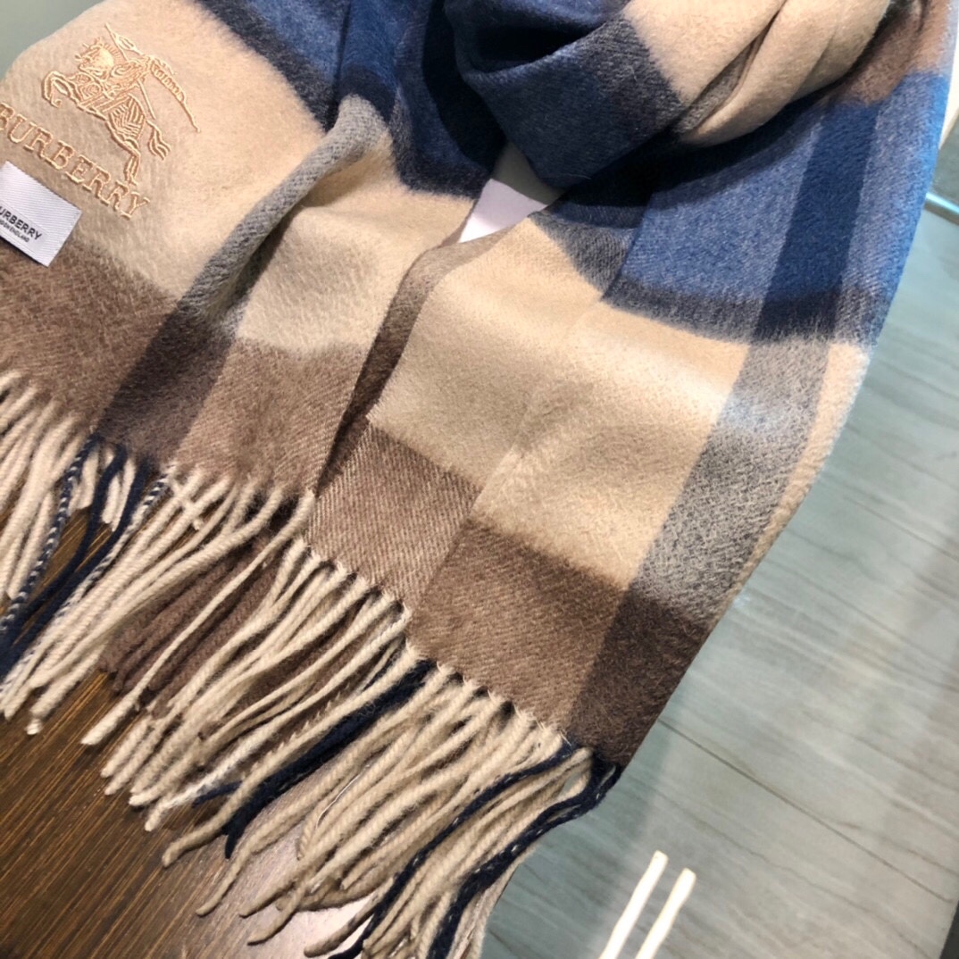 Streetwear Scarf Burberry 329080 size:70x200cm - vstockx