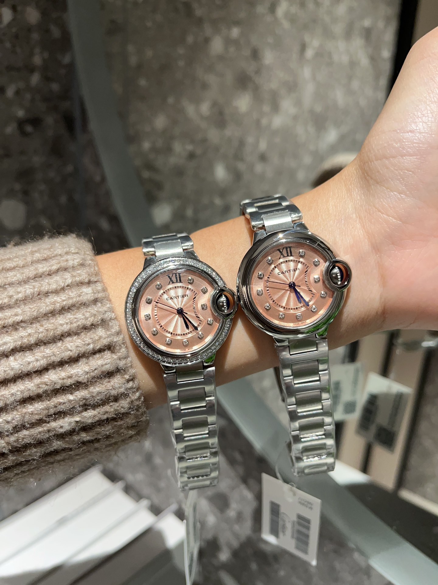 Watches Cartier 322173 size:33 mm - vstockx