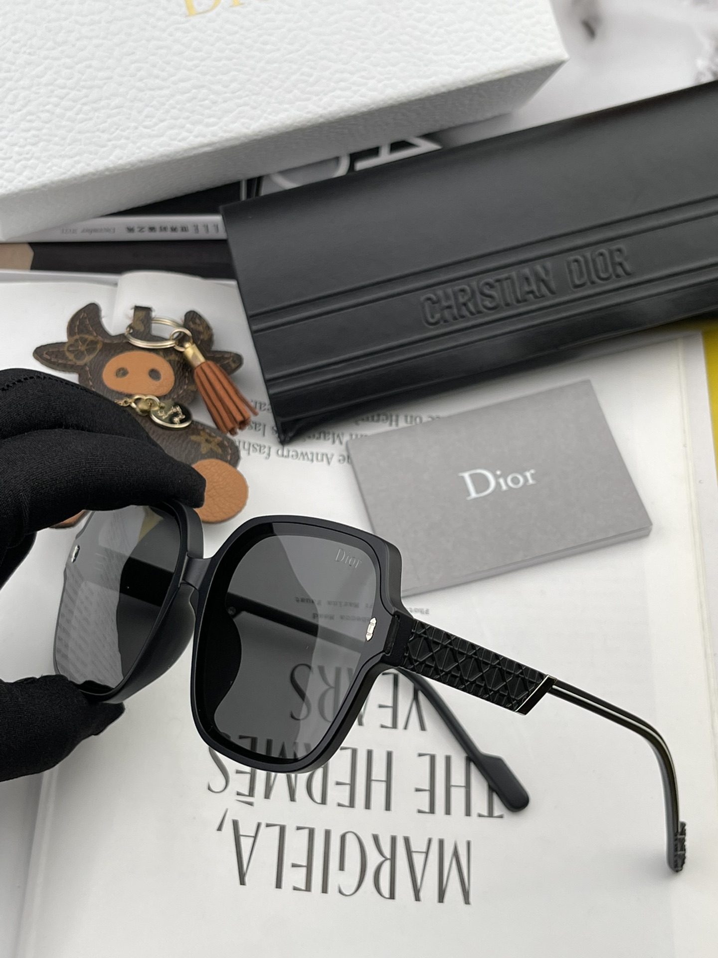 sunglasses Dior CD3220 - vstockx