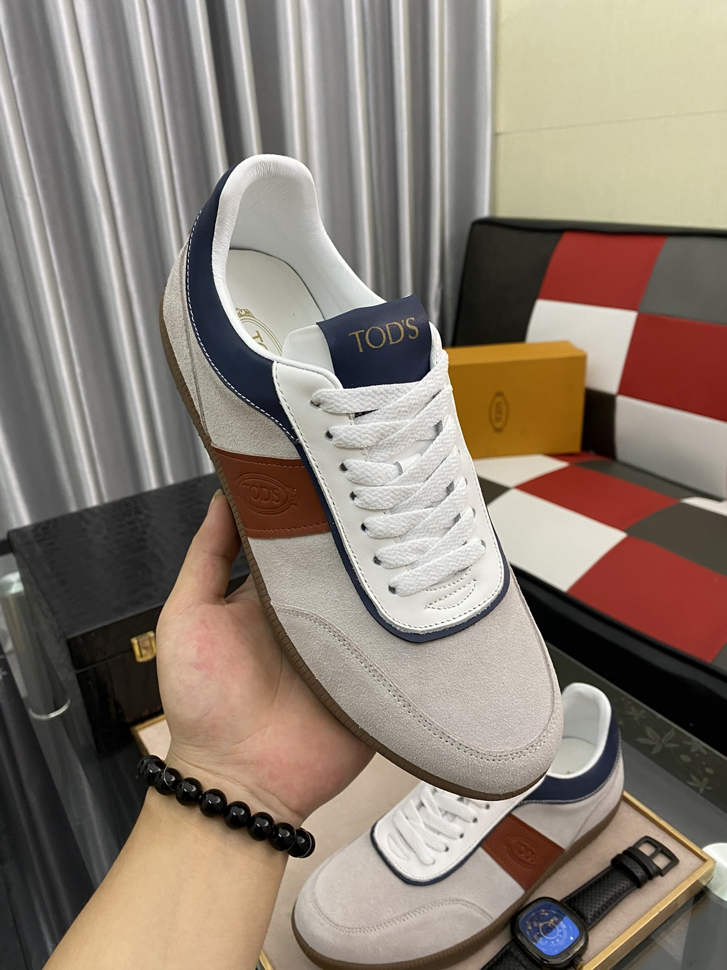 TOD'S Tabs Sneaker 4 - vstockx