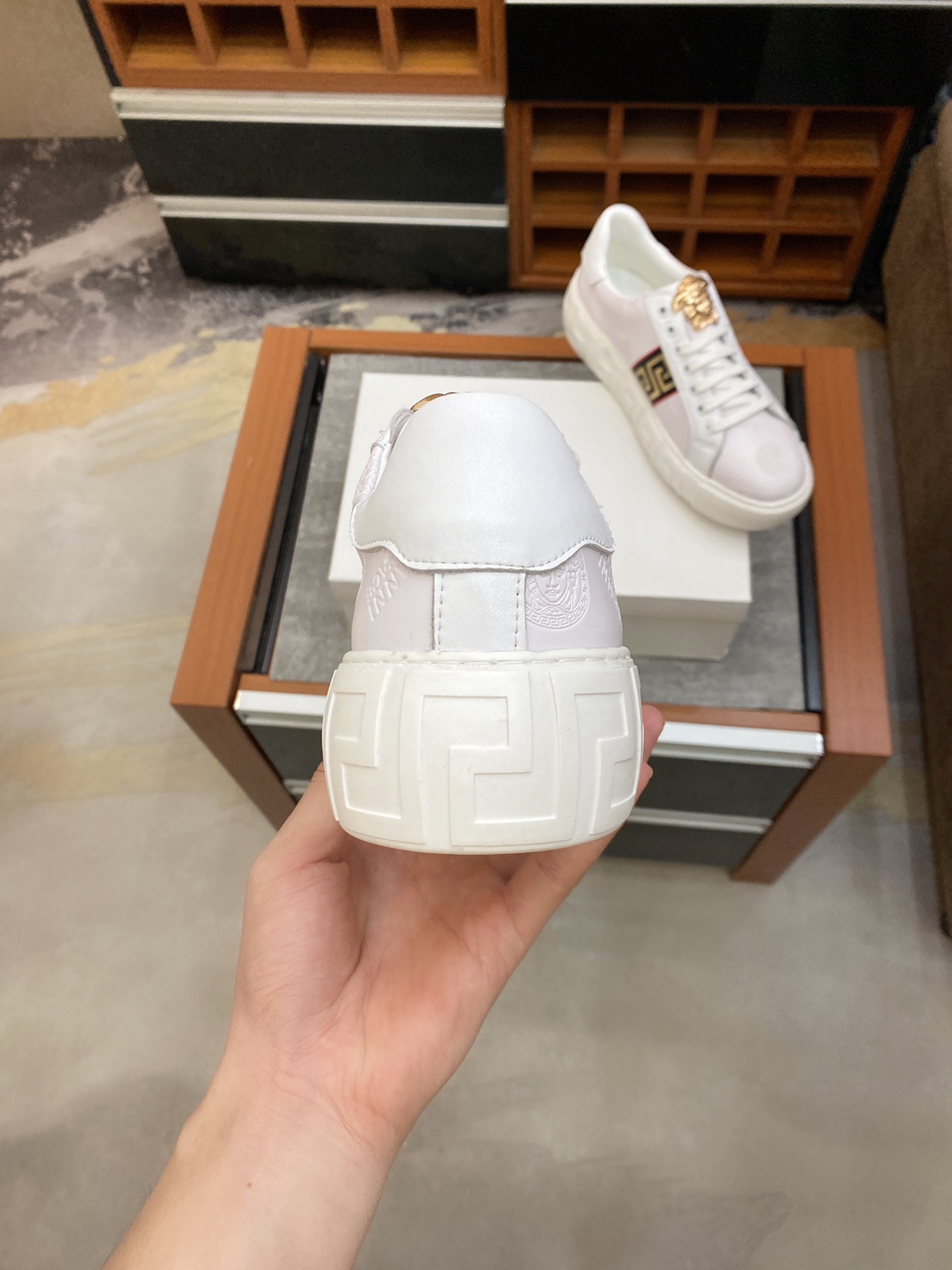 Versace Greca Sneaker 5 - vstockx